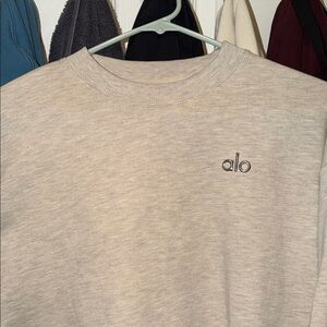 ALO Yoga Cream Crewneck Sweater
